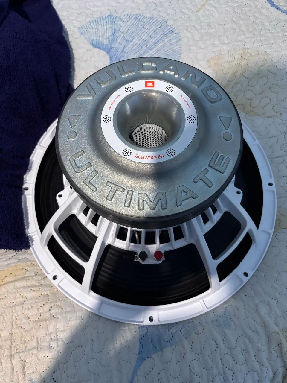 Subwoofer JBL vulcano ultimamente de 18 polegadas sem uso - Foto 2