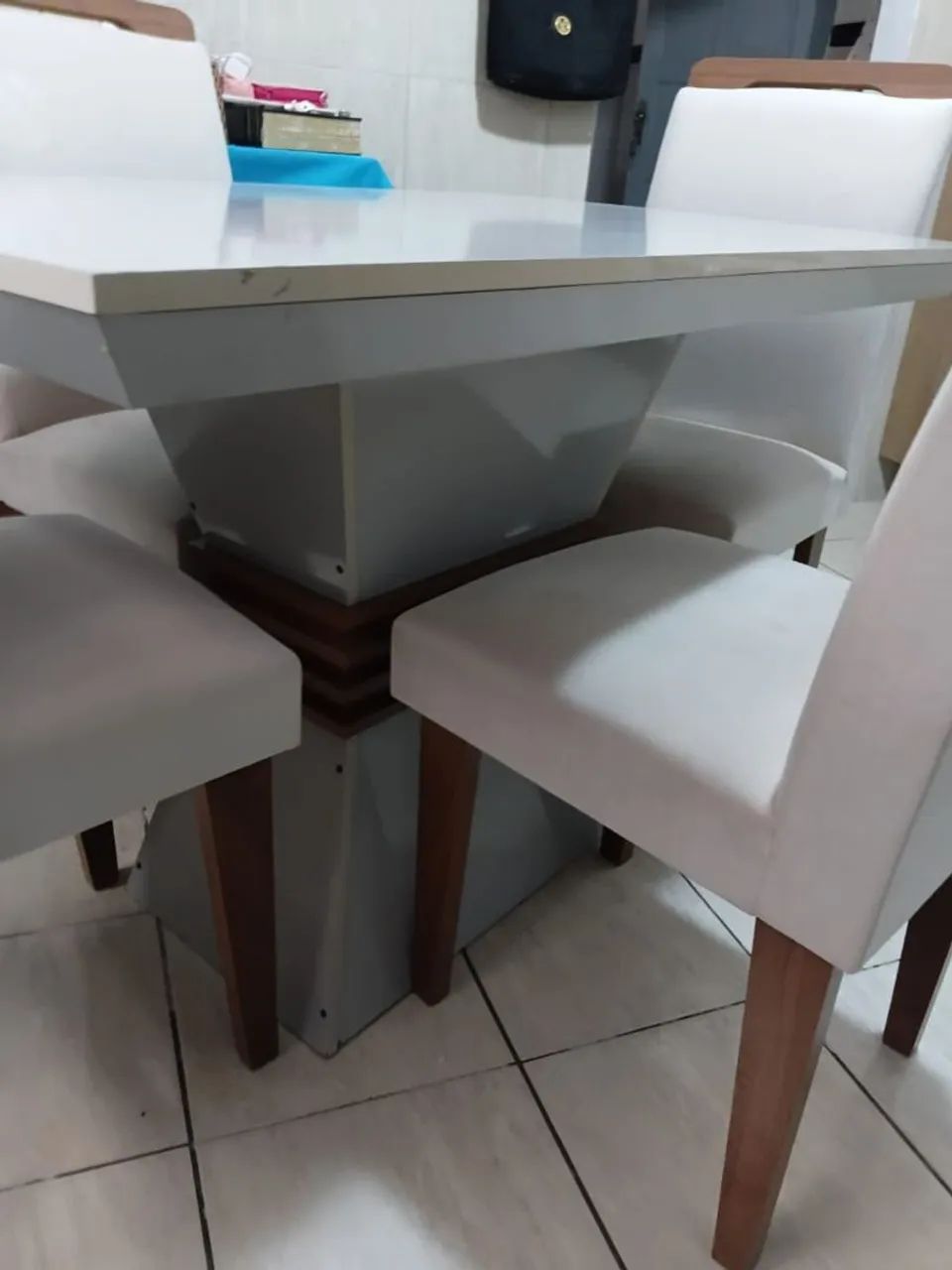 Mesa 4 cadeiras - Foto 3