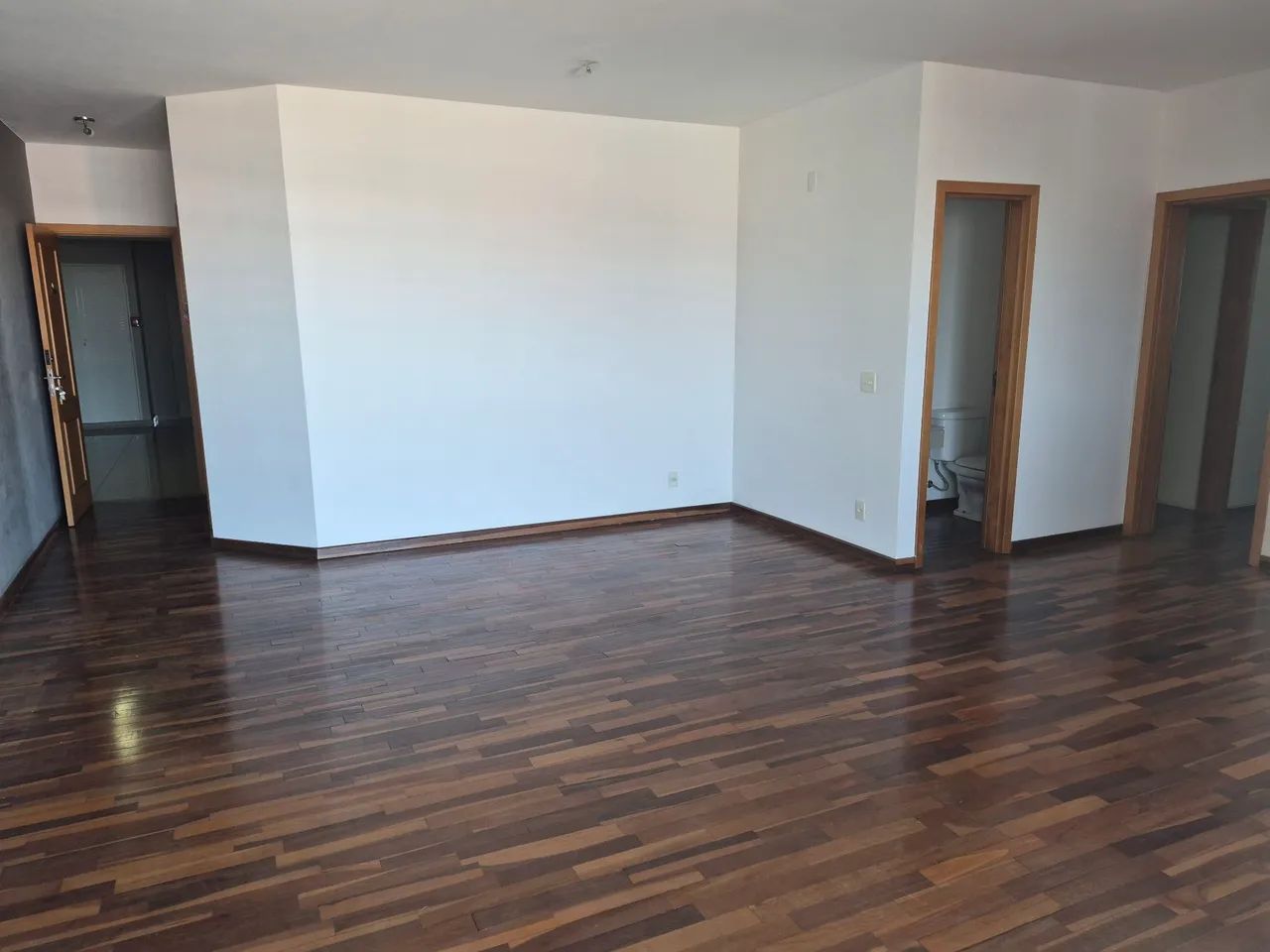 Apto à venda 122 m² - JDS DE TAMBORÉ  - Foto 3