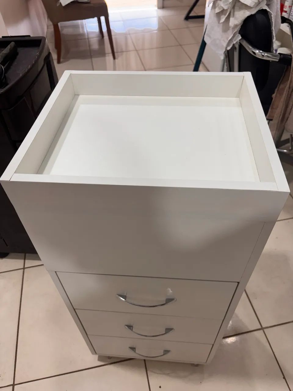 Carrinho auxiliar para estética  - Foto 3