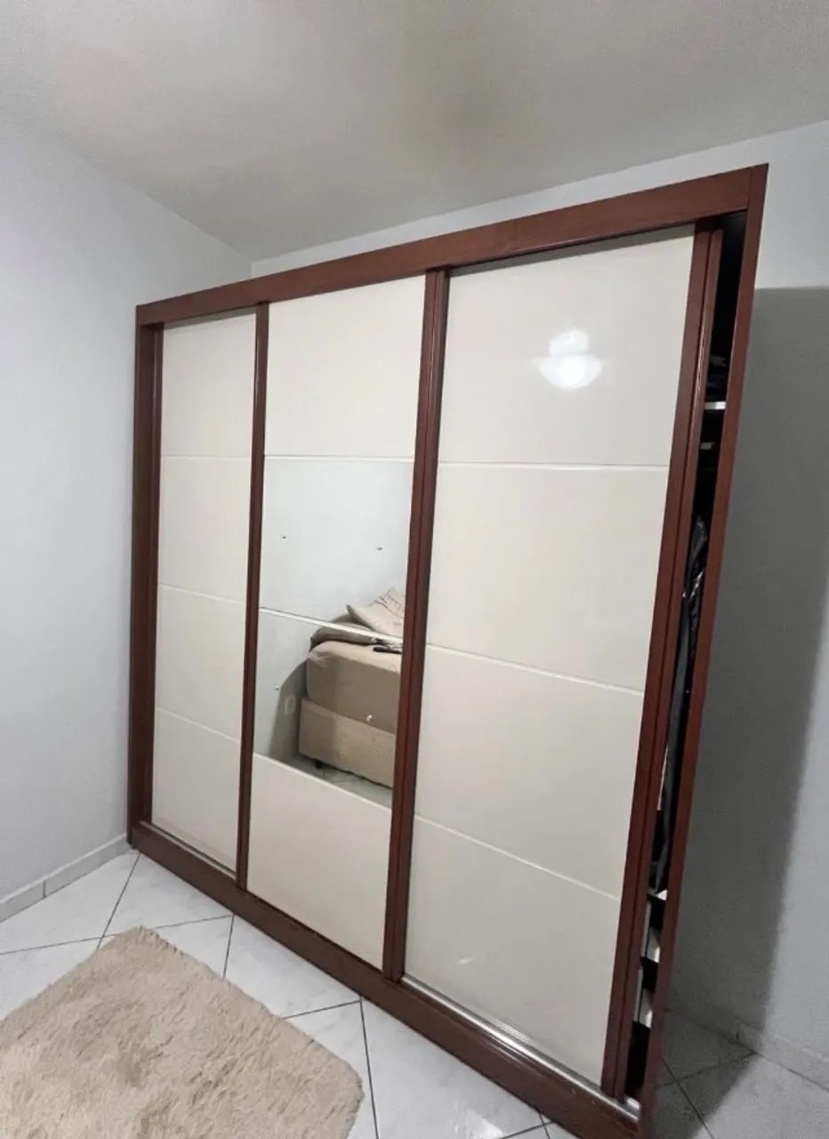 Guarda roupa - 3 portas 