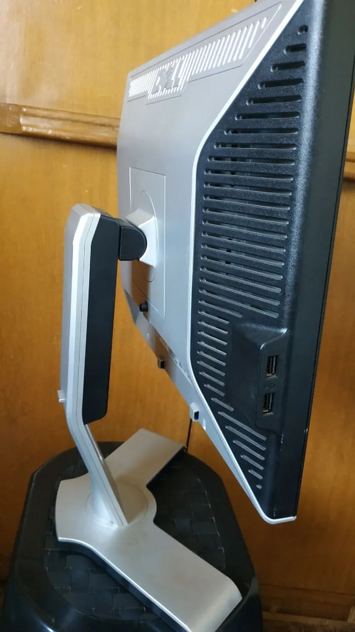 Monitor Dell 19 polegadas - Ajuste de Altura e Rotação | Ótimo Estado - Foto 3