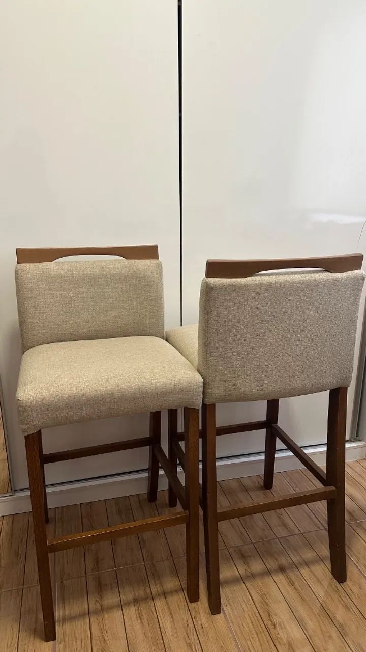 Kit Banquetas altas estofadas linho  - Foto 4