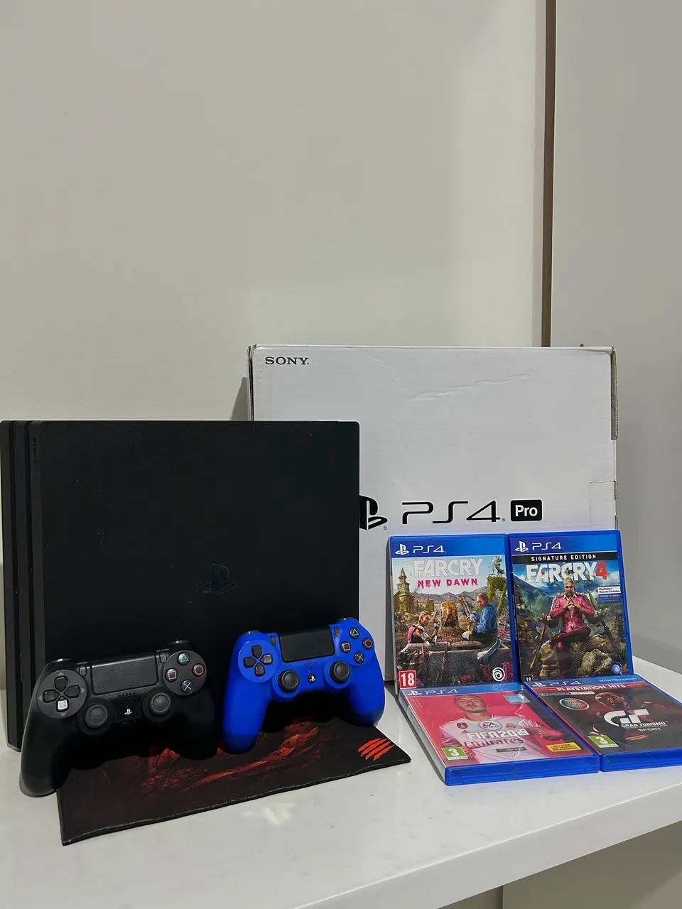 PLAYSTATION 4 PRO