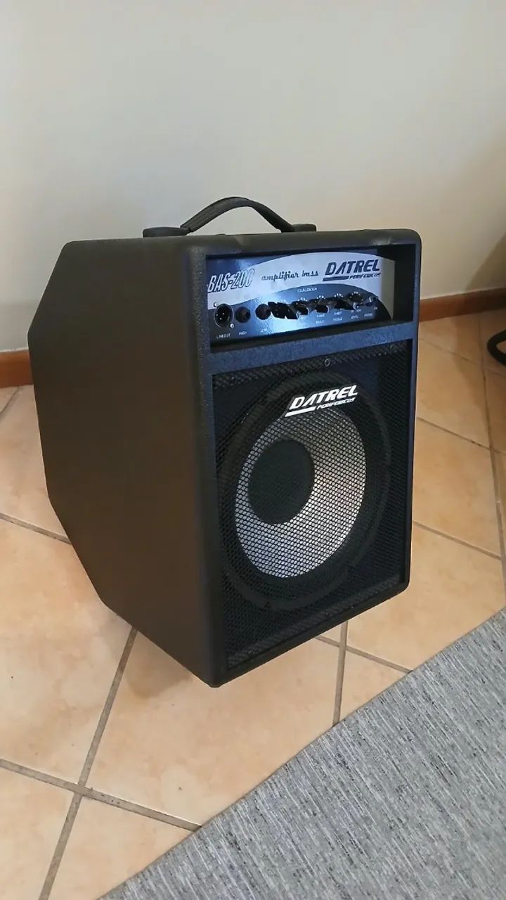  Cubo Amplificador Contrabaixo Datrel Bass 200 200w 12 Polegadas Cor Preto