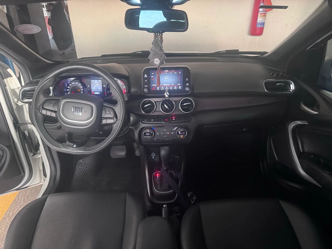 Fiat Cronos Precision 1.3 16V Flex Aut. 2023 - Foto 2