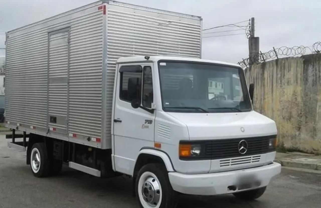 MB 710 Plus Baú 2011 - Foto 2