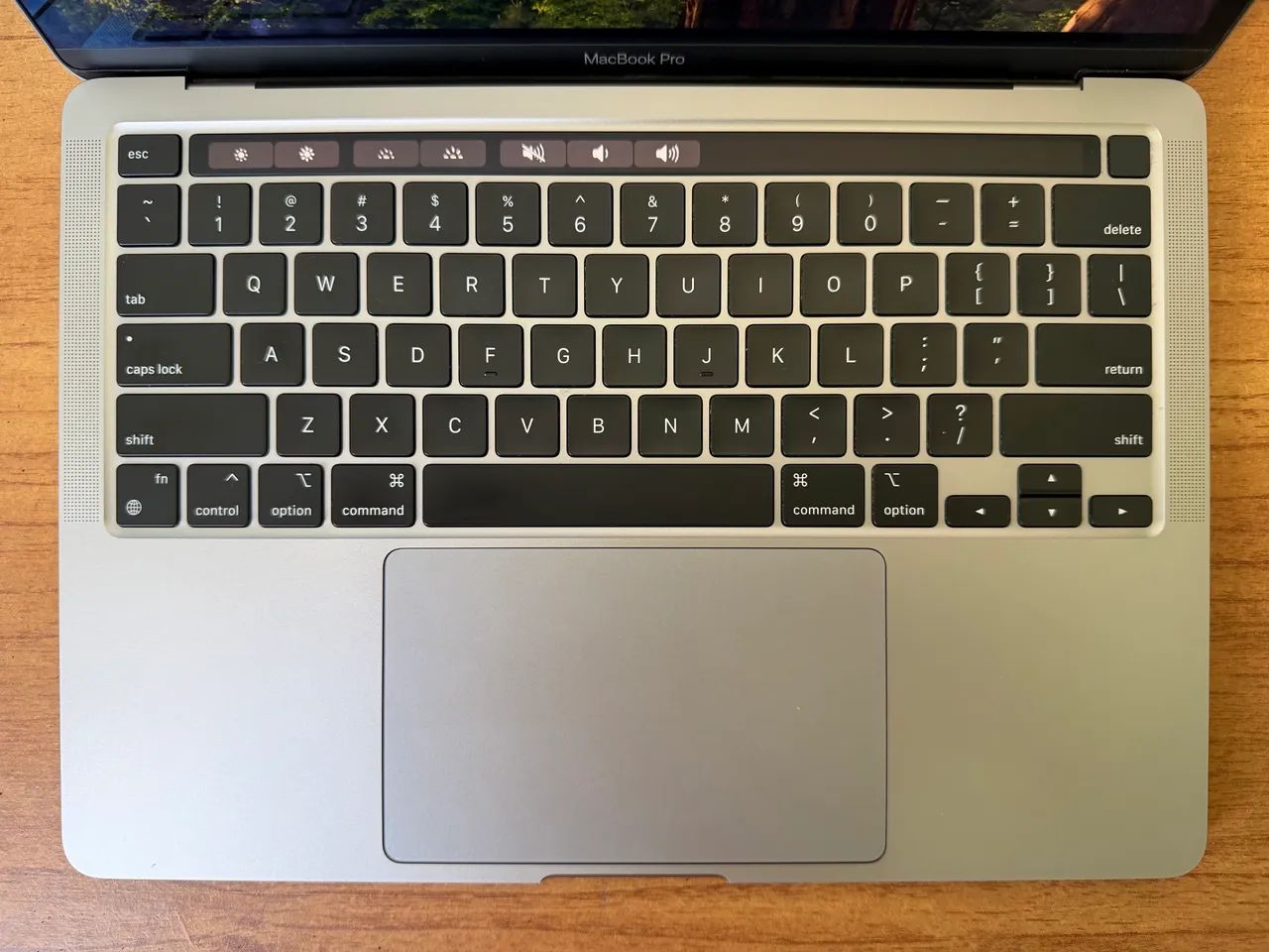 MacBook Pro 13 Touch Bar M1 8GB ram ssd 256GB  - Foto 5