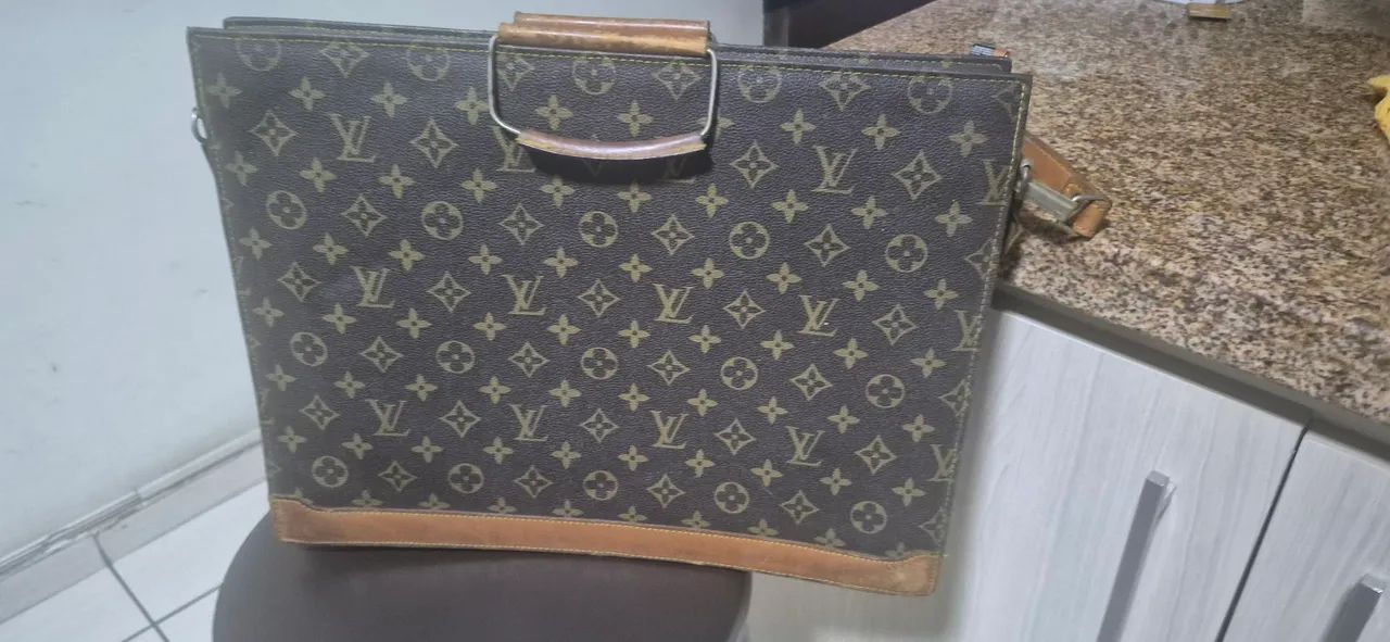 Bolsa executiva Louis Vuitton 