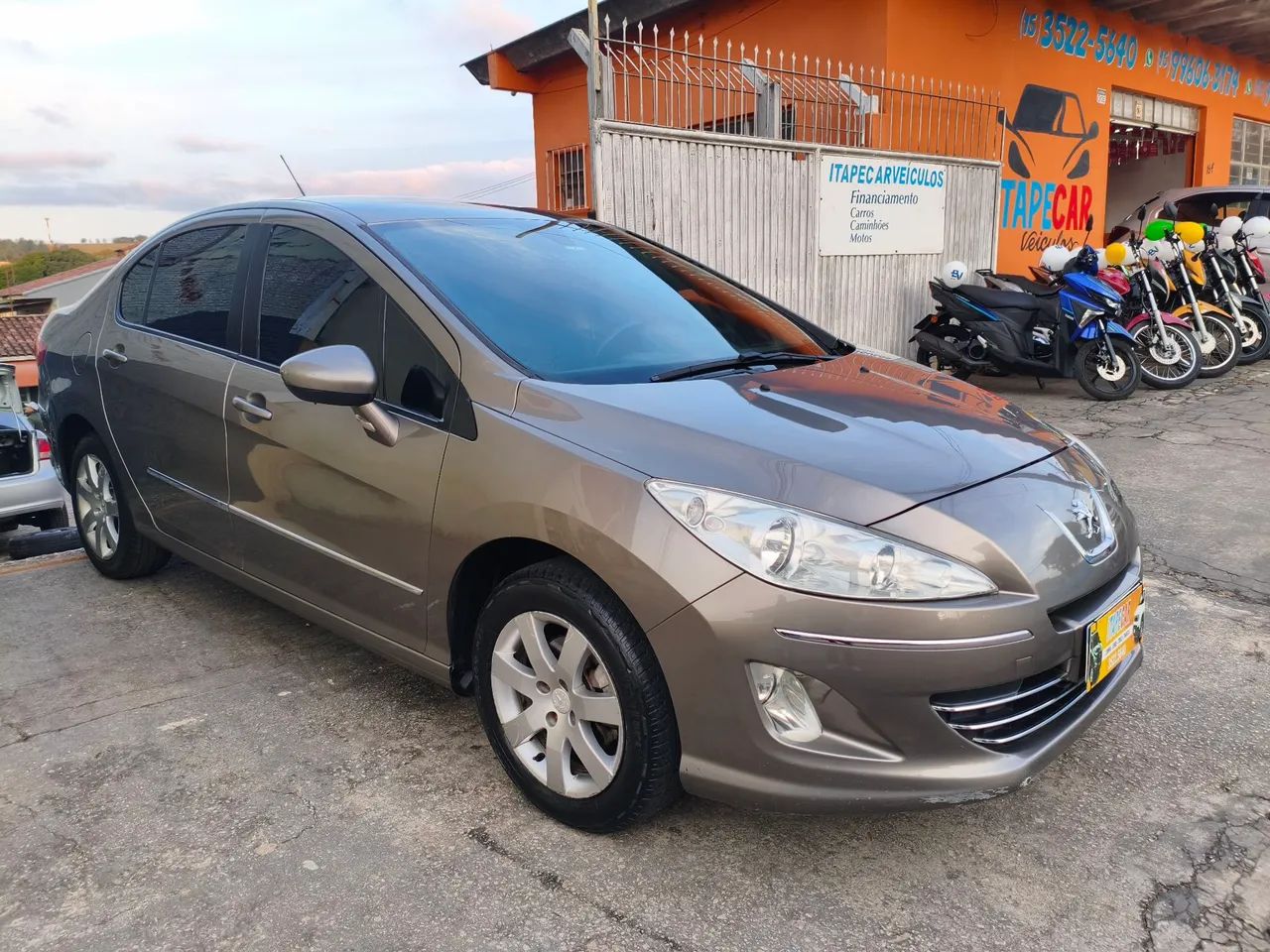 Peugeot 408 2012