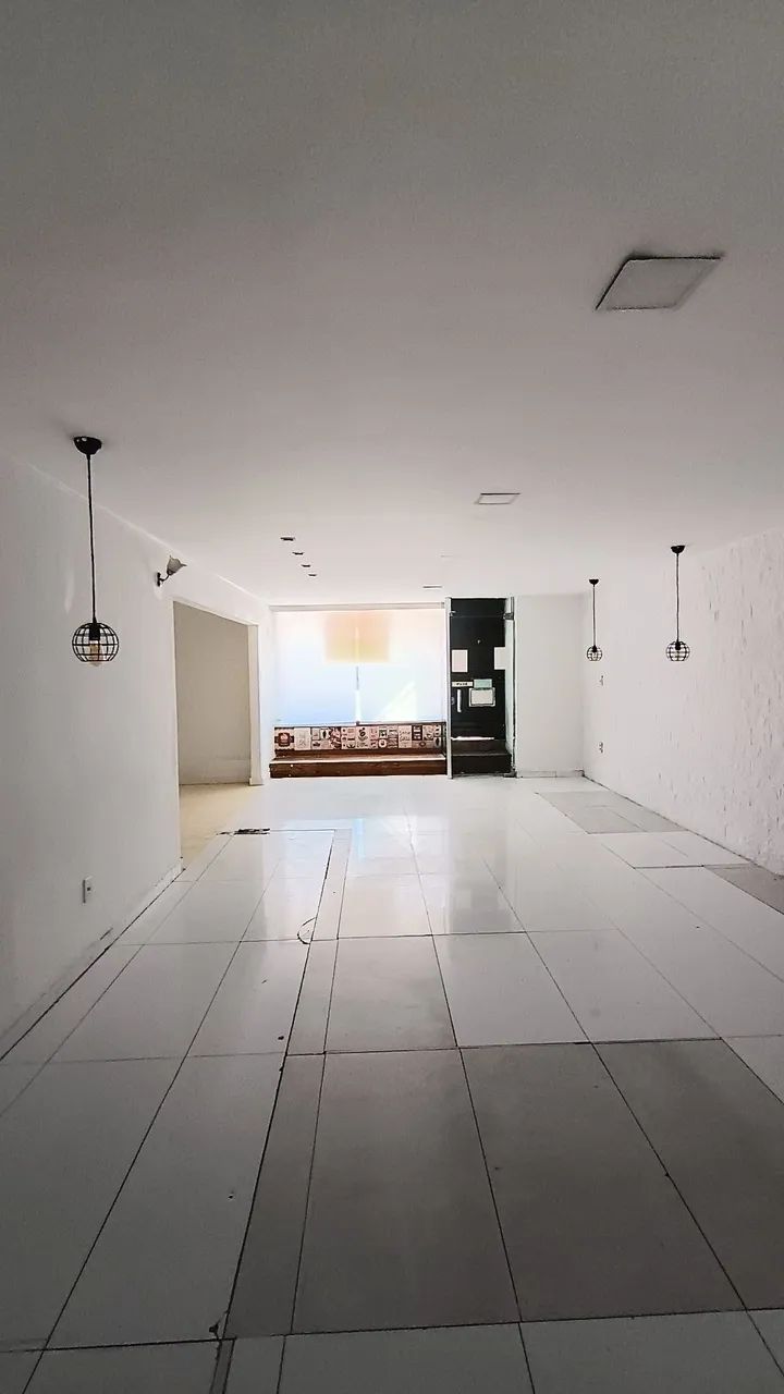 Ponto comercial 450m2. Av. Via láctea. Adrianópolis. - Foto 2