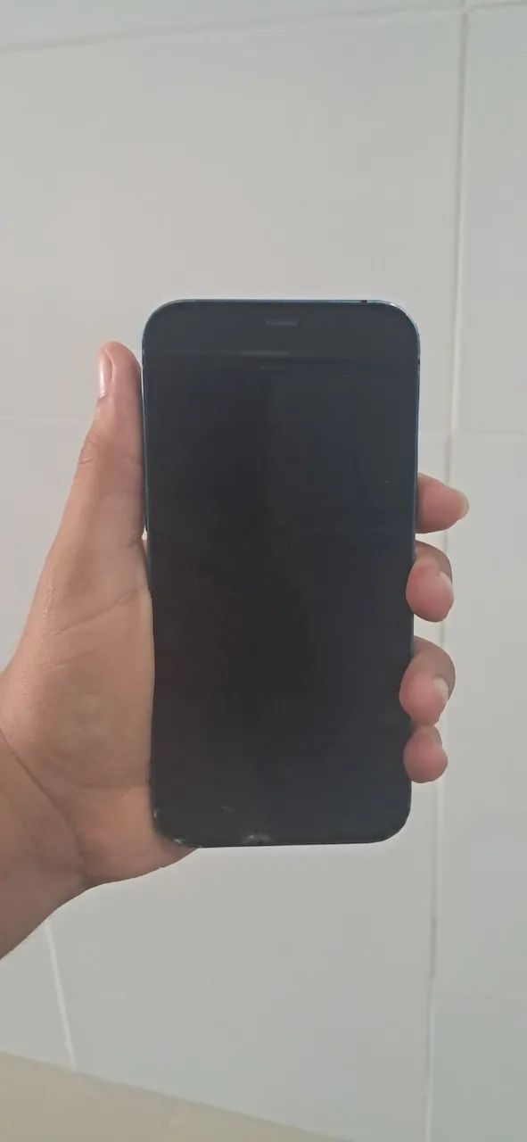 IPhone 12 bateria 77% - Foto 2