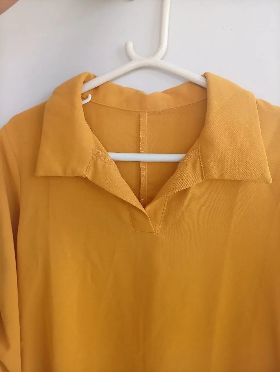 Camisa feminina AMARELA  - Foto 4