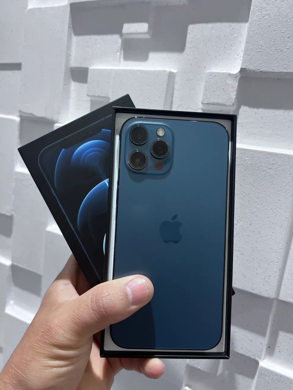 iPhone 12 Pro Max 256GB バッテリー 90.4% ブルー iPhone 12 Pro Max 256GB - Celulares e Smartphones - Itaim Paulista