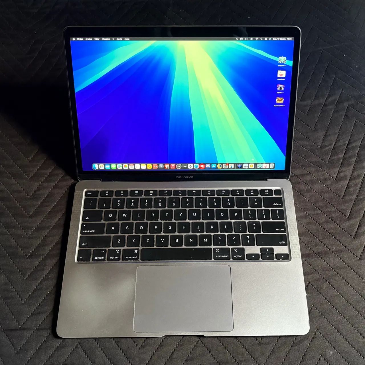 MacBook Air 2020 i3