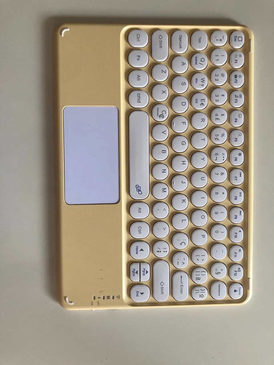 Teclado via bluetooth 