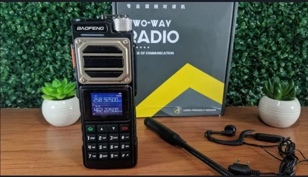 Rádio Baofeng UV-25 - 10W - Longo Alcance