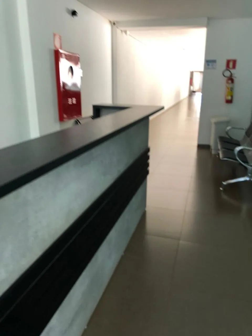 SALA COMERCIAL MOBILIADA NO CENTRO DE DOURADOS MS. - Foto 3