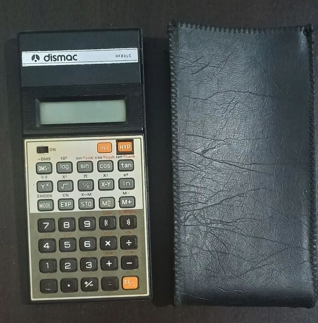 Calculadora científica vintage Dismac HF82LC - Colecionável