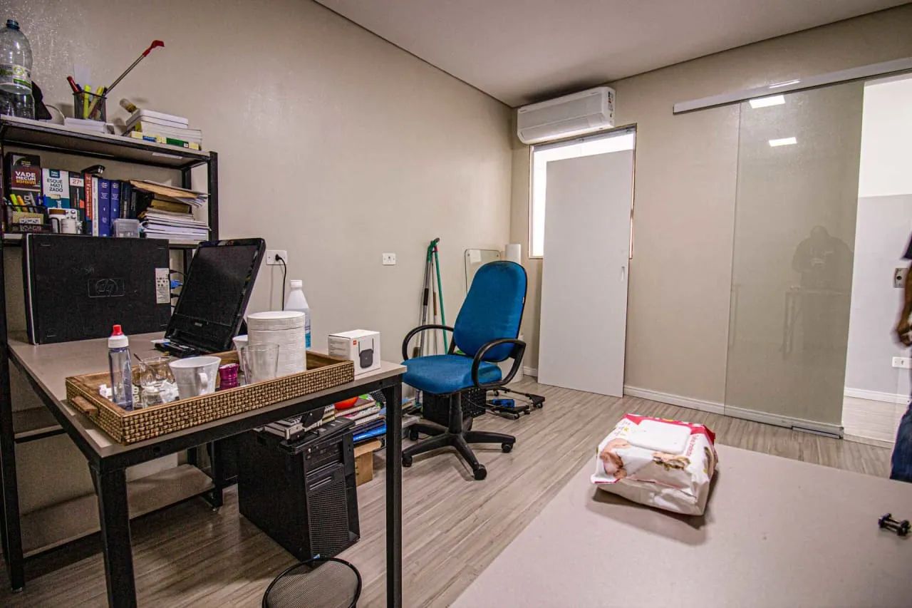 Sala comercial na Rua Cruz do Espírito Santo, 319 - B  16 m²
