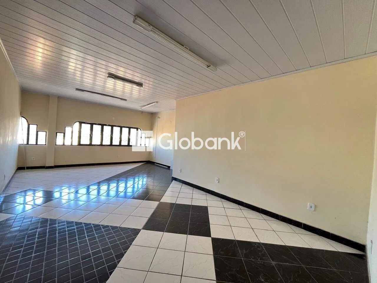 Andar para aluguel Centro 223m² Montes Claros MG - Foto 2