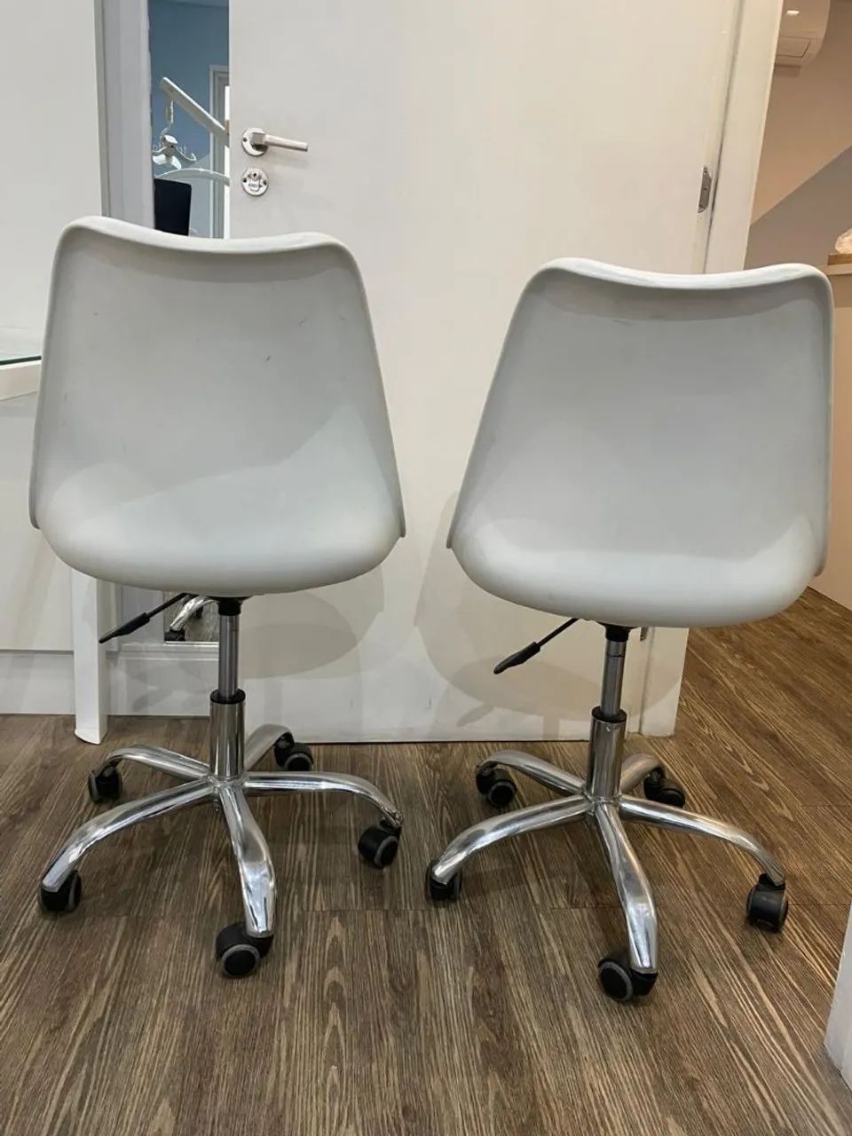 Mesa e cadeiras p escritório  - Foto 4
