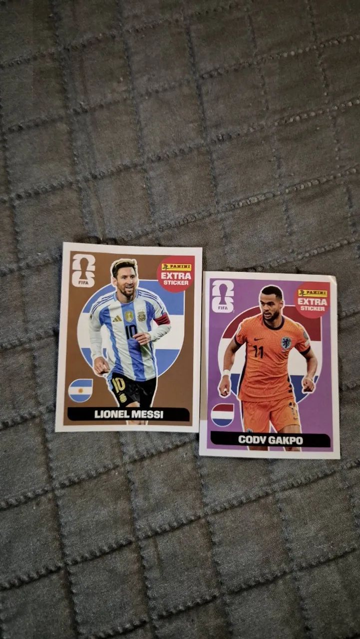 Extra World Cup 2026 Stickers: Messi (Bronze) and Gakpo (Purple)