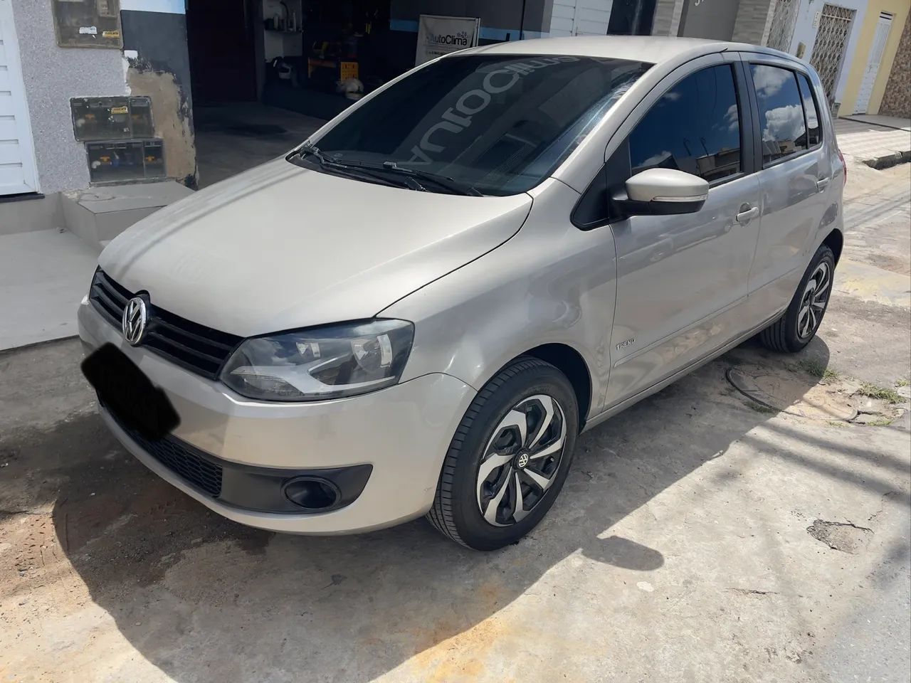 Volkswagen Fox 1.0 MI Total Flex 8V 5P 2013