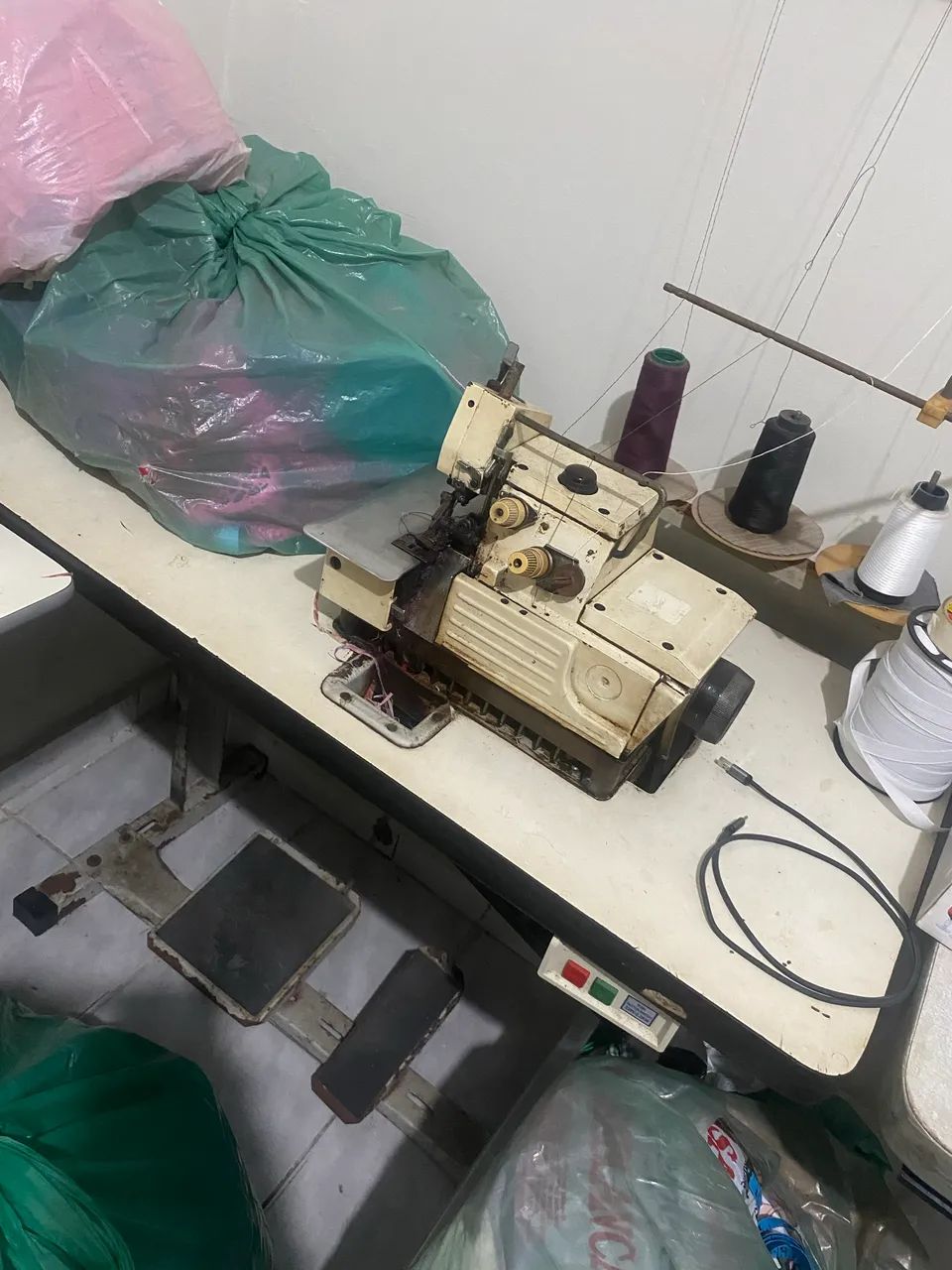 Máquina industrial overloque - Foto 2