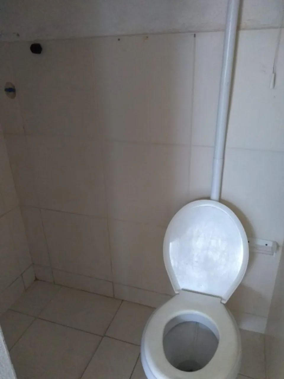 quitinete com banheiro, pia de pratos e lavanderia  - Foto 2
