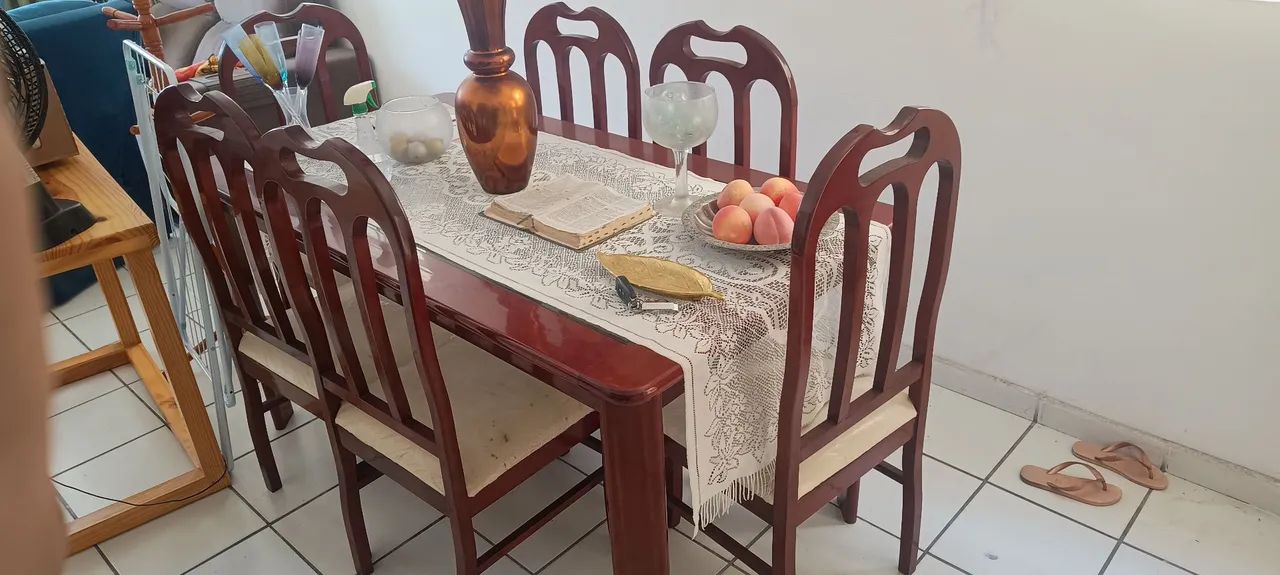 Mesa madeira com vidro 8 lugares