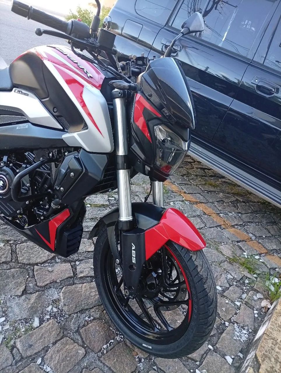 Bajaj Dominar 250 - Foto 2
