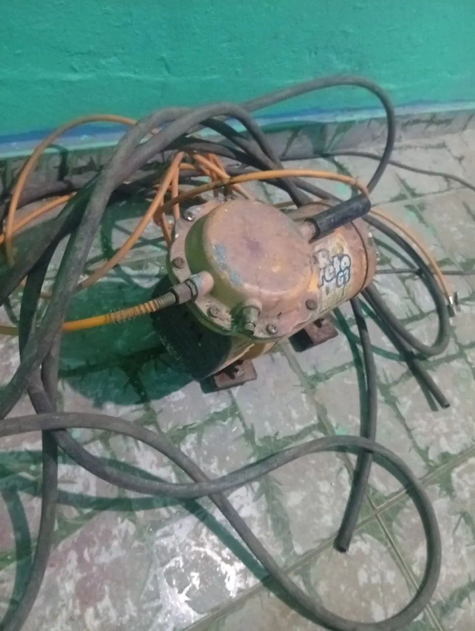 Vendo ou troco esse compressor 