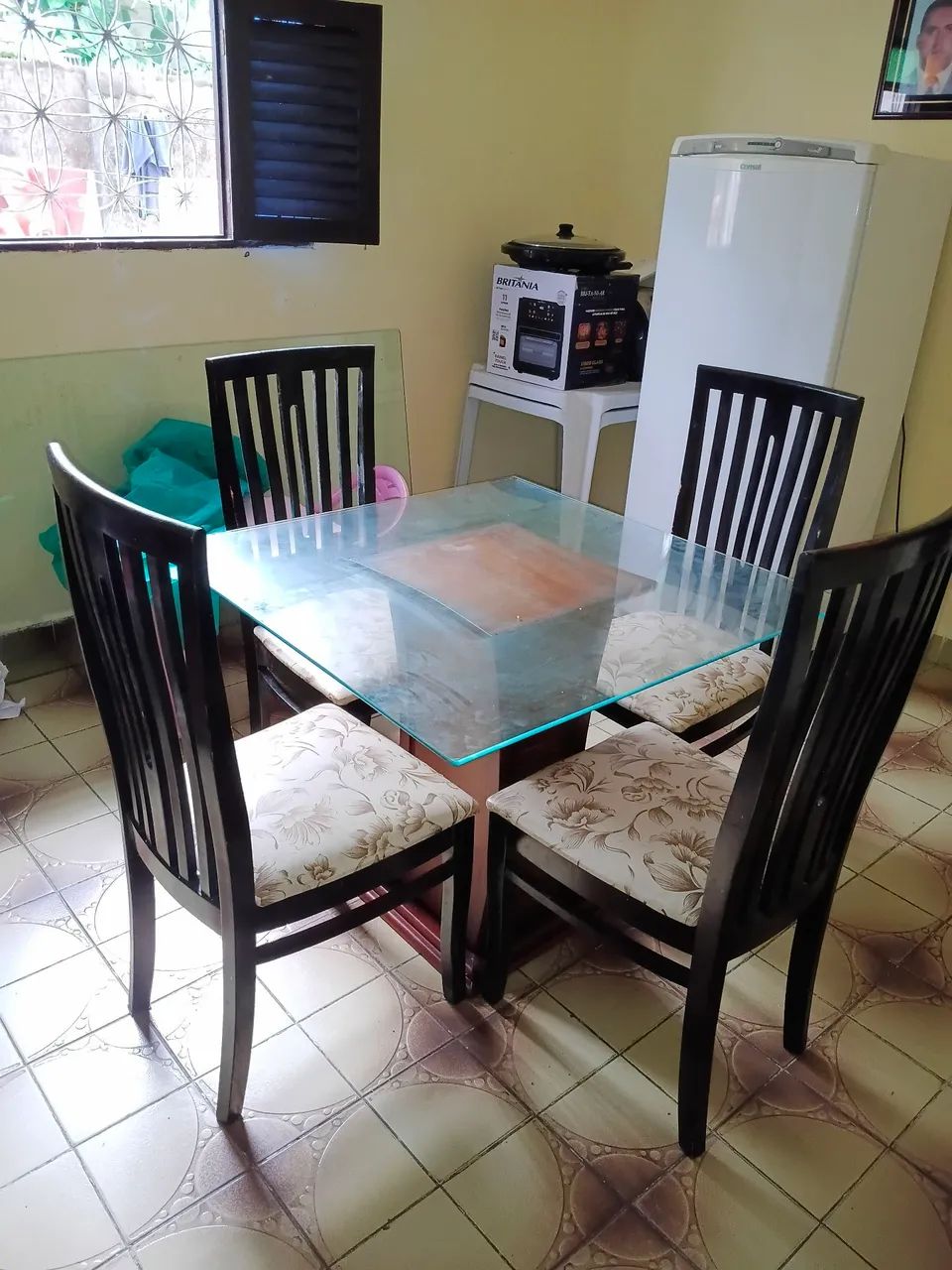 Mesa 4 cadeiras  - Foto 2