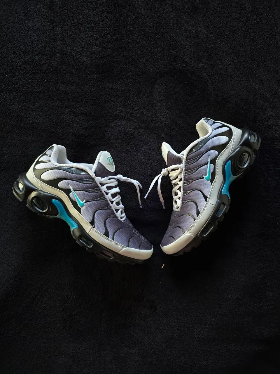 Air max plus one block down 