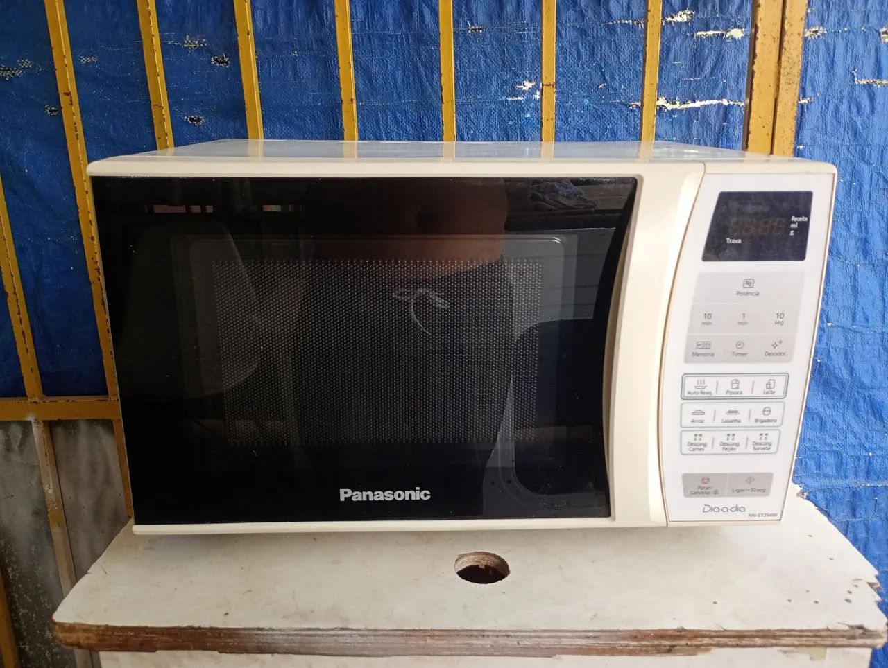 Microondas Panasonic 20 LT 