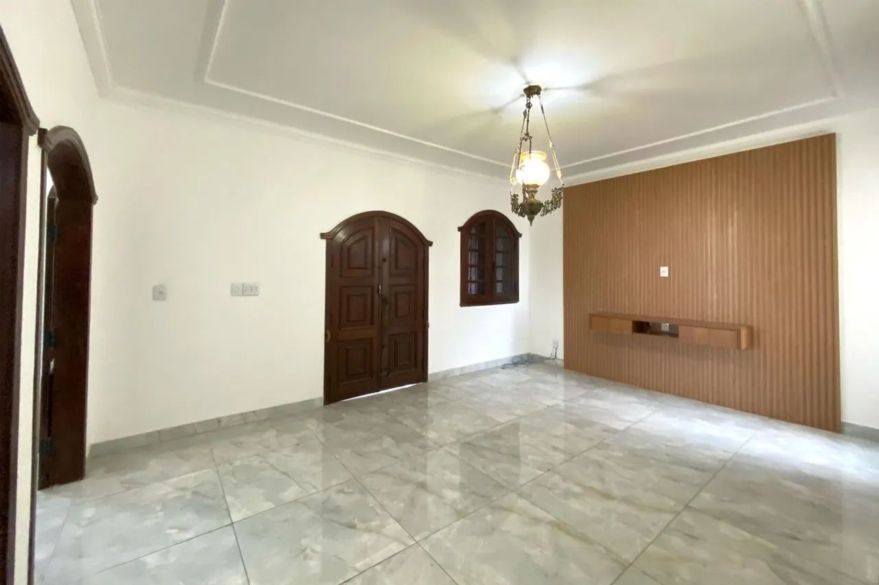 Casa à Venda - Floresta, 4 Quartos, 350 m2 - Foto 2