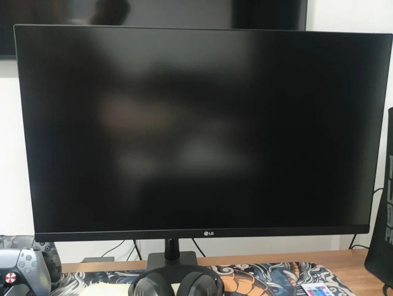 Monitor ultrafine LG 4K 27 polegadas tela ips UHD com HDR10 somente uma semana de uso!!! 