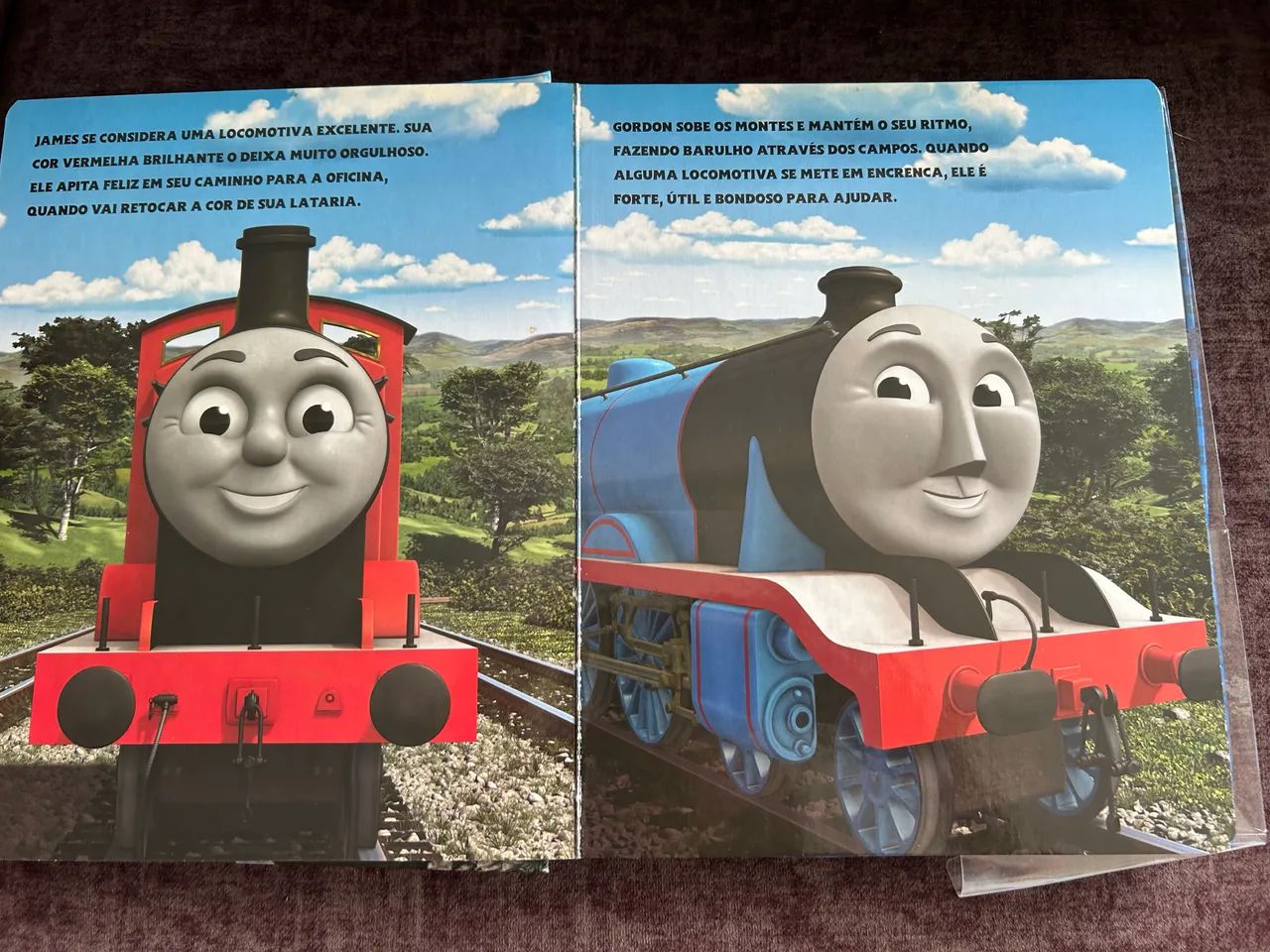Livro Thomas acompanha 12 figuras e um cenário  - Foto 2