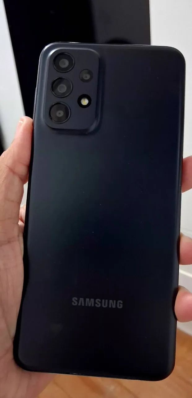 Samsung A23 com garantia até Janeiro.
