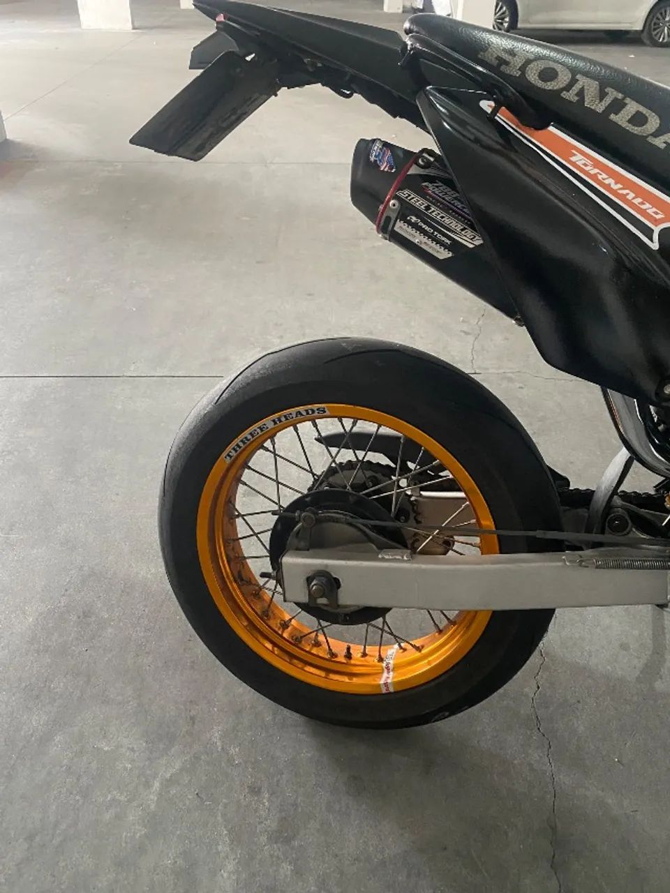 TORNADO MOTARD COMPLETA - Foto 2