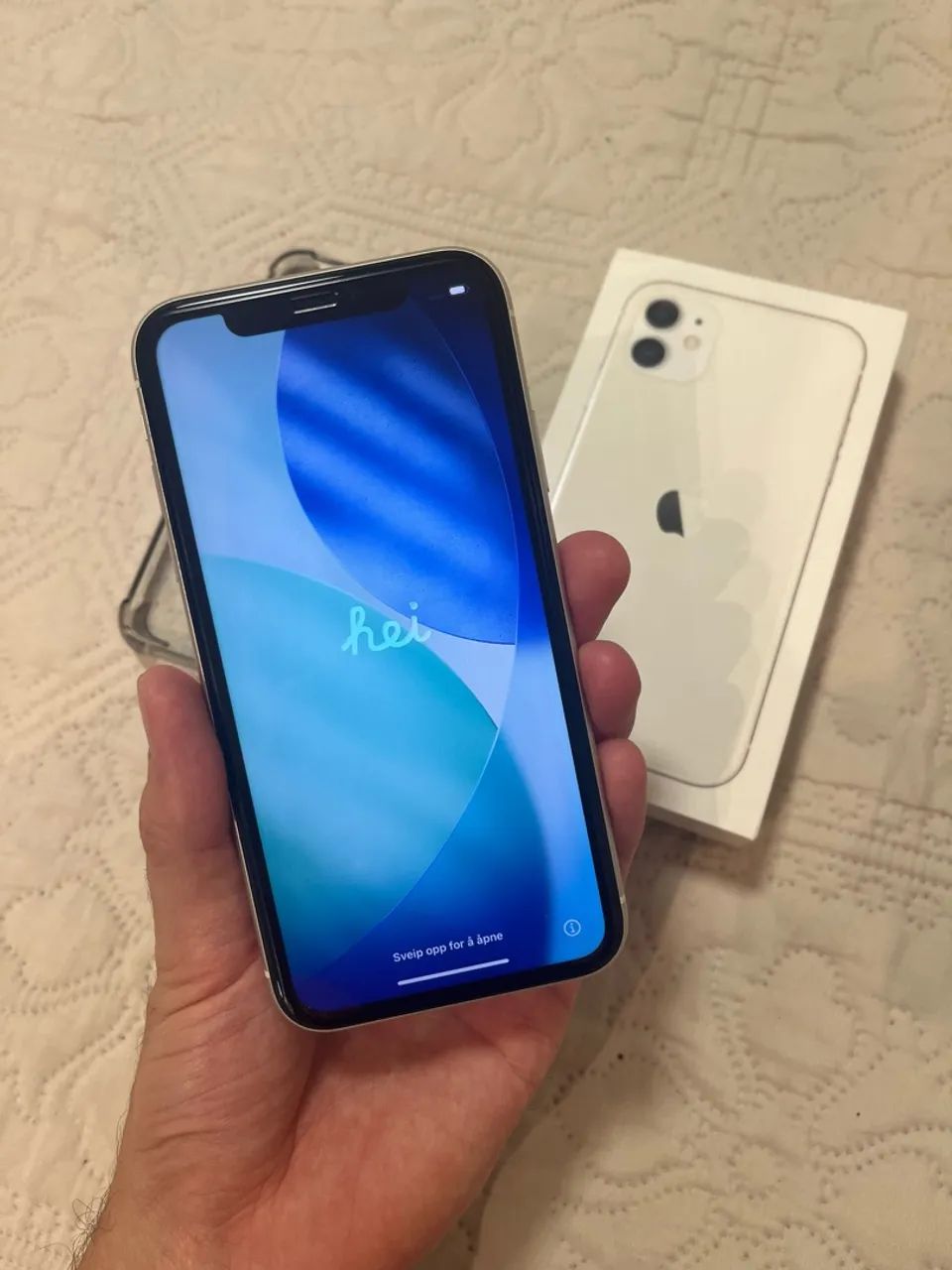 iPhone 11