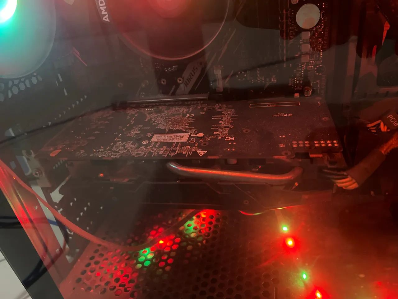RYZEN 5 3600 + PLACA DE VÍDEO RX 580
