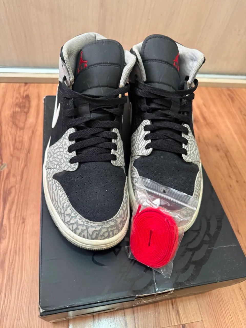 Air Jordan 1 Mid Elephant Toe, tam 41,original,com caixa  - Foto 5