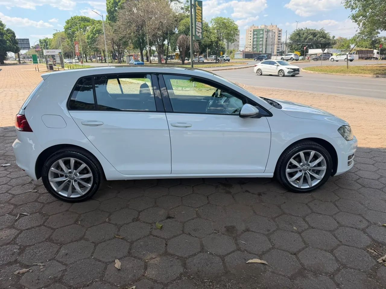 Volkswagen Golf COMFORTLINE 1.4 TSI 140CV AUT. 2014