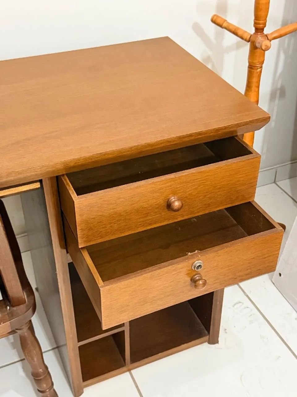 Mesa de escritorio com cadeira, madeira maçiça65566208756097121