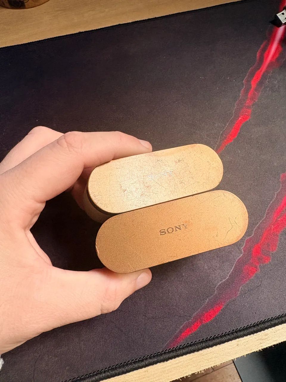 Fone Bluetooth Sony wf-1000xm3 com defeito  - Foto 4