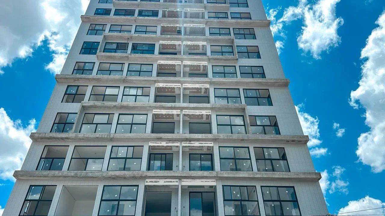 Apartamento 2 quartos com varanda no Catolé - Área de lazer completa - Foto 2