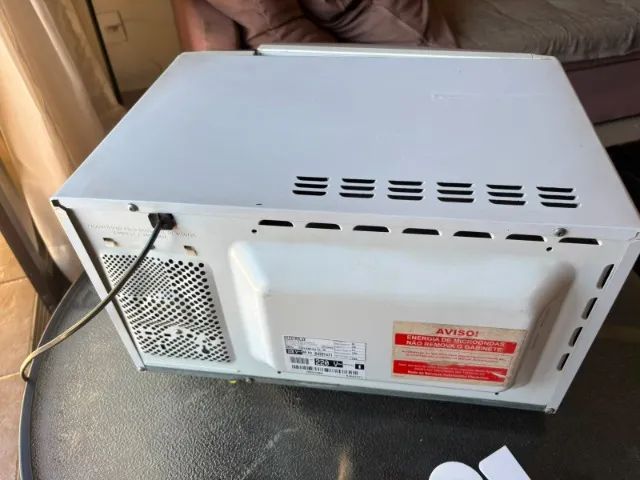 Microondas Eletrolux 31 L 220V - Foto 2