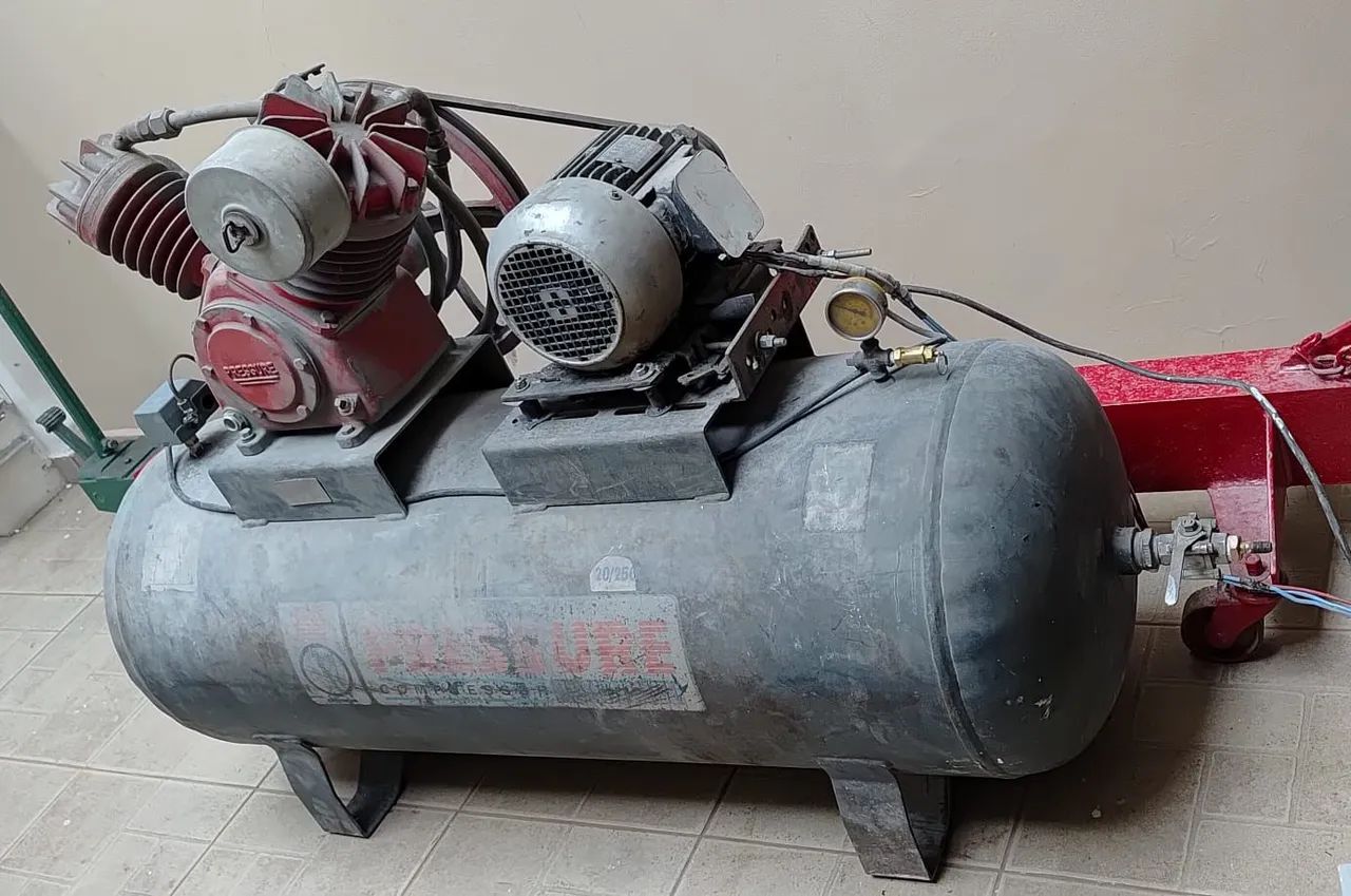 Compressor industrial Pressure 250L - Foto 4